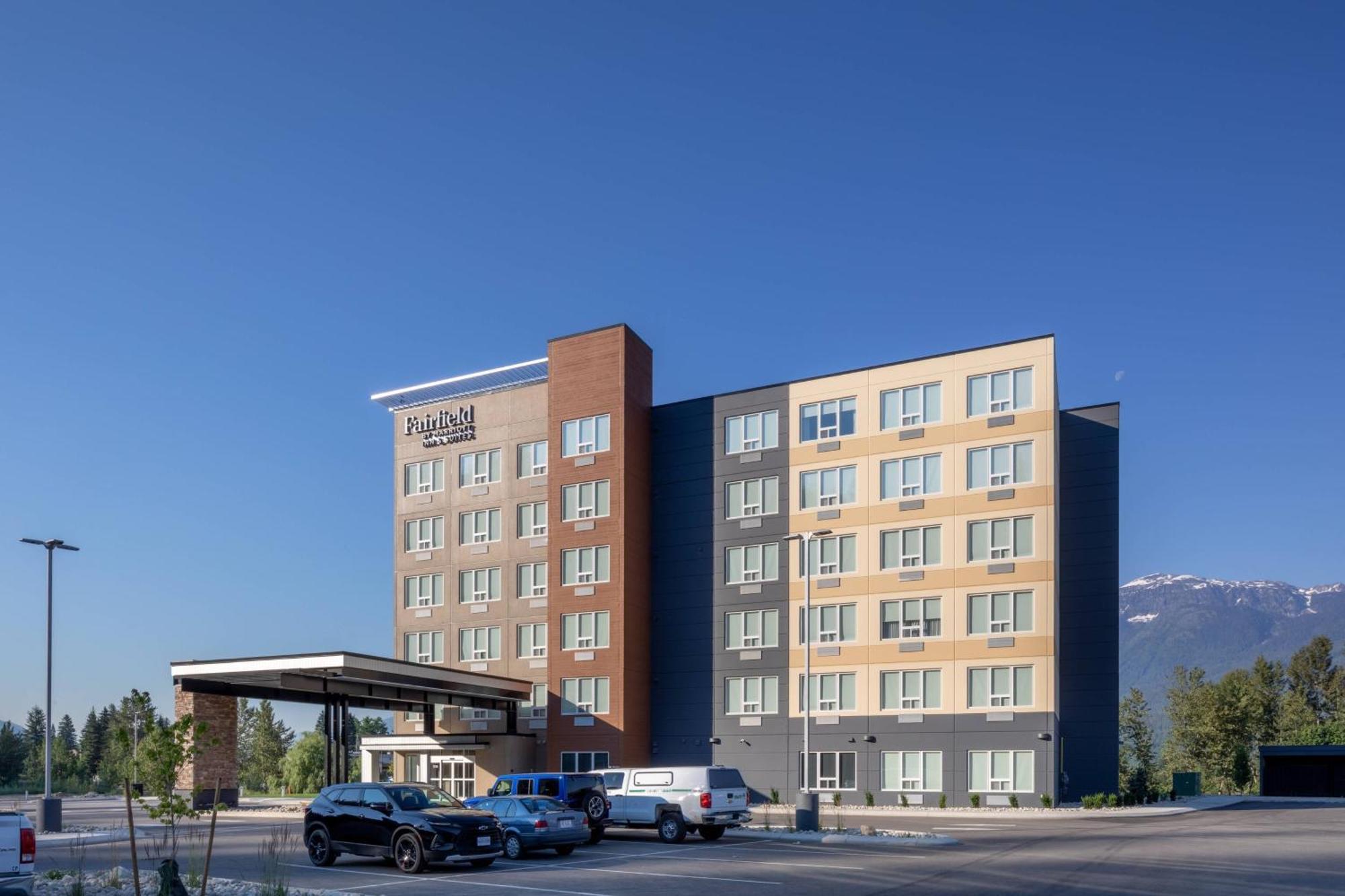 Fairfield By Marriott Inn & Suites ريفيلستوك المظهر الخارجي الصورة