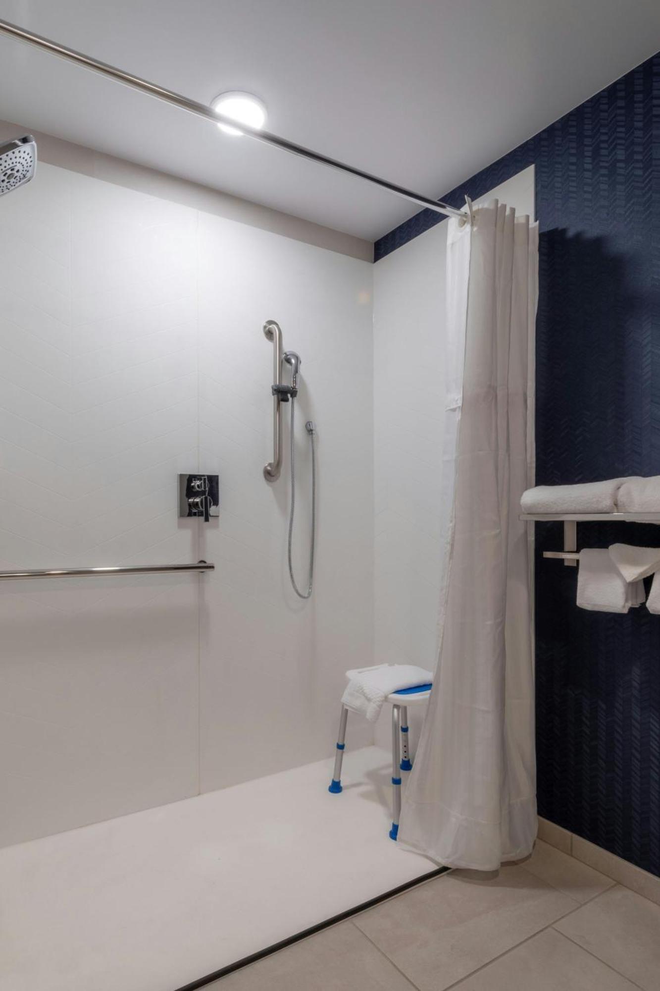 Fairfield By Marriott Inn & Suites ريفيلستوك المظهر الخارجي الصورة