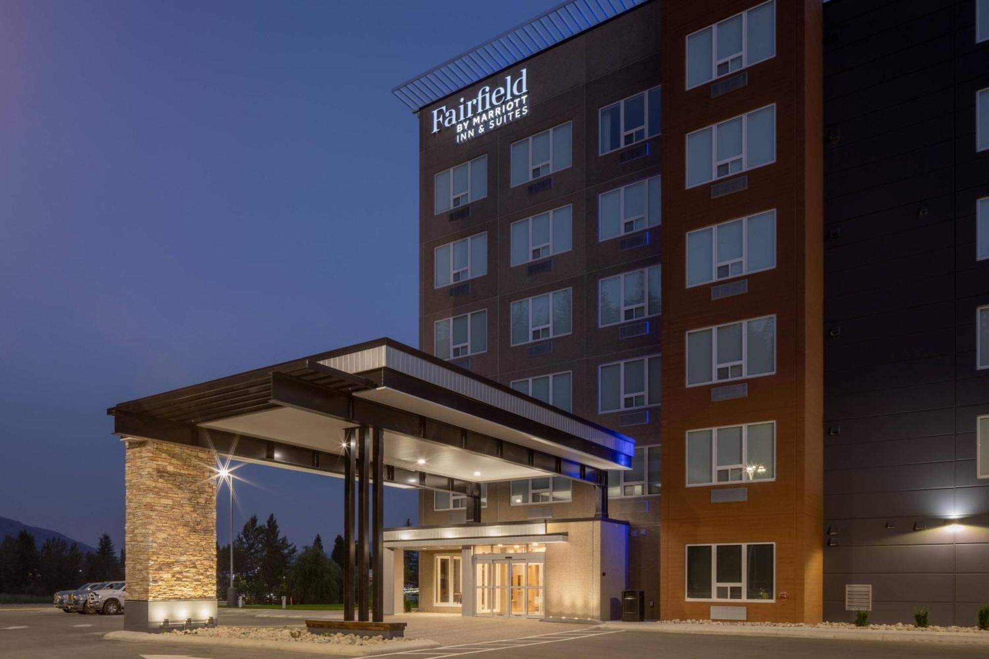 Fairfield By Marriott Inn & Suites ريفيلستوك المظهر الخارجي الصورة